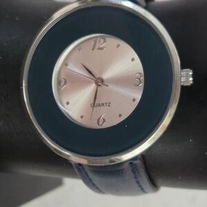 ACt Elegant Green and Silver Quartz Watch With Black Band